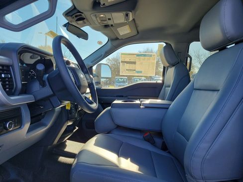New 2026 Ford F250 XL w/ FX4 Off-Road Package image 16