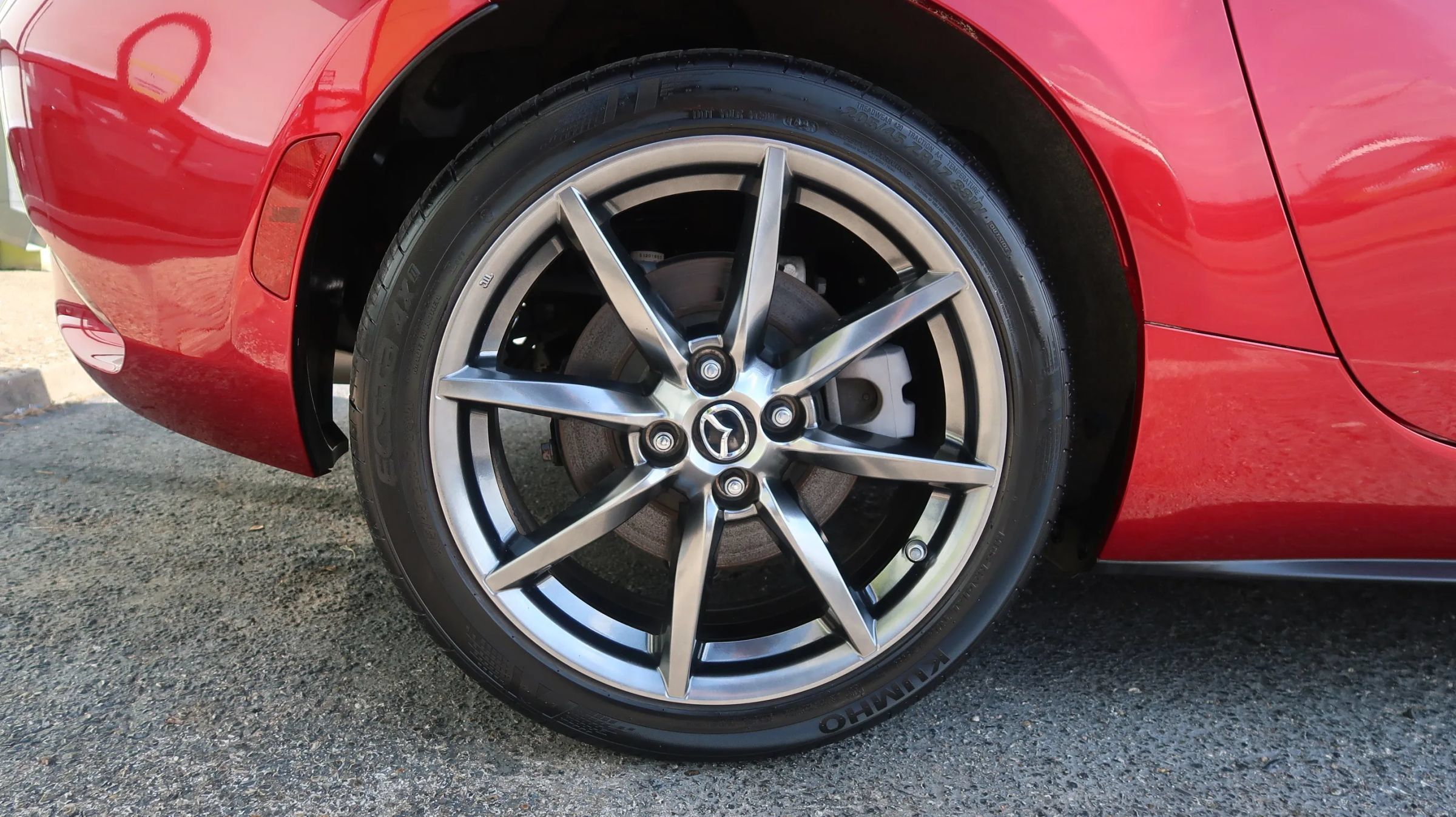 Used 2019 MAZDA MX-5 Miata RF Grand Touring RWD image 47