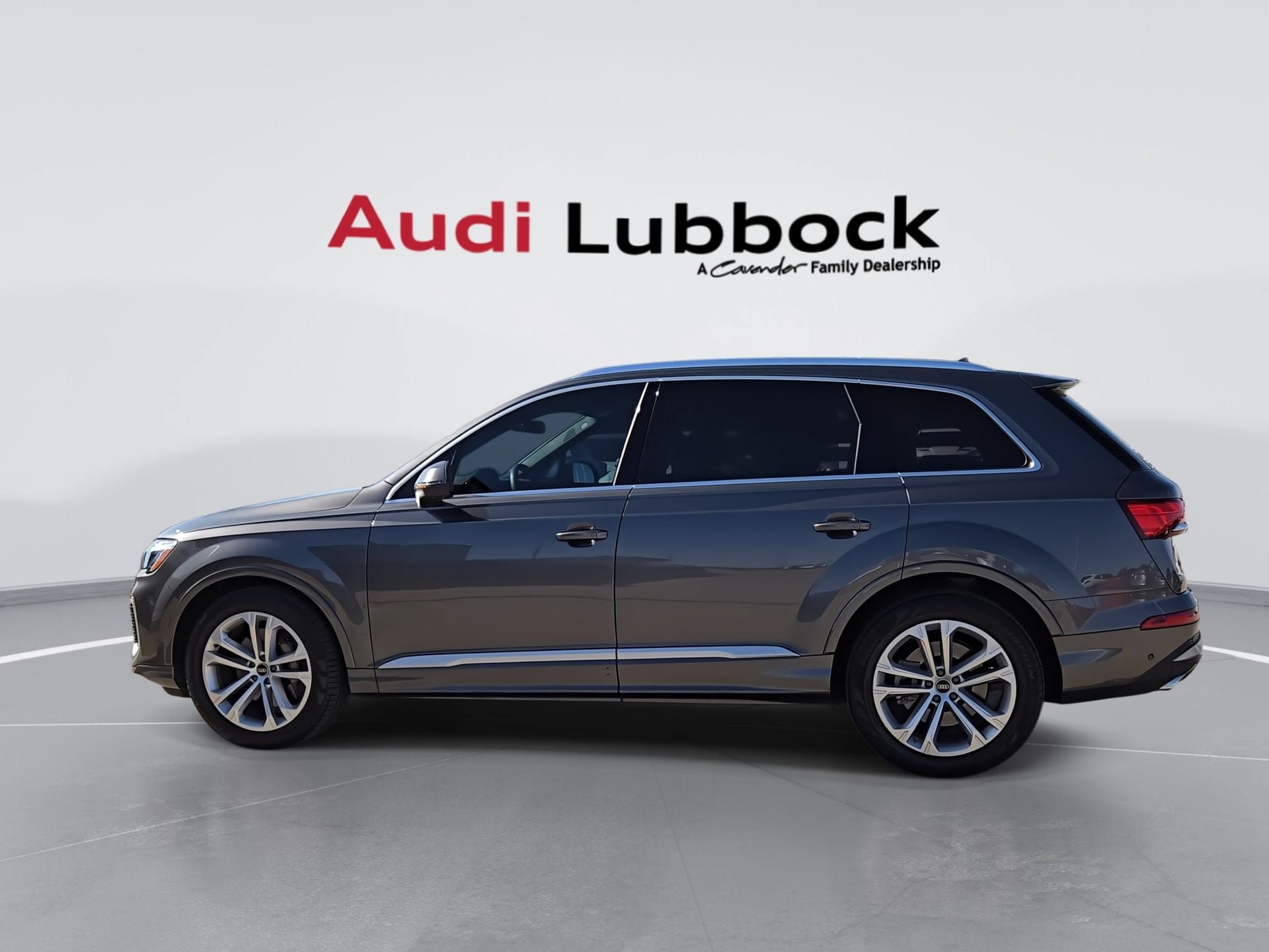 Used 2025 Audi Q7 3.0T Prestige w/ Prestige Package AWD/4WD image 6