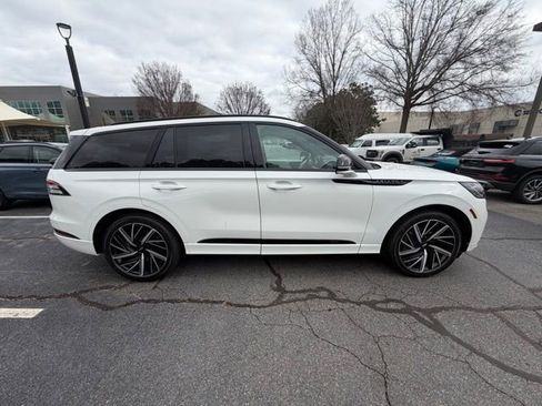 New 2026 Lincoln Aviator Black Label w/ Jet Appearance Package image 6