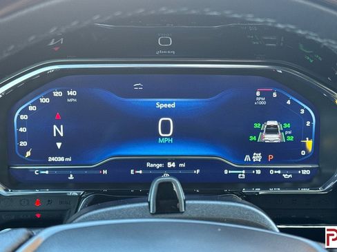 Used 2024 Chevrolet Silverado 1500 High Country image 30