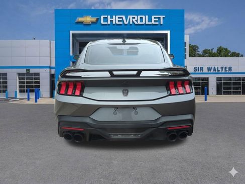 Used 2025 Ford Mustang Dark Horse image 5