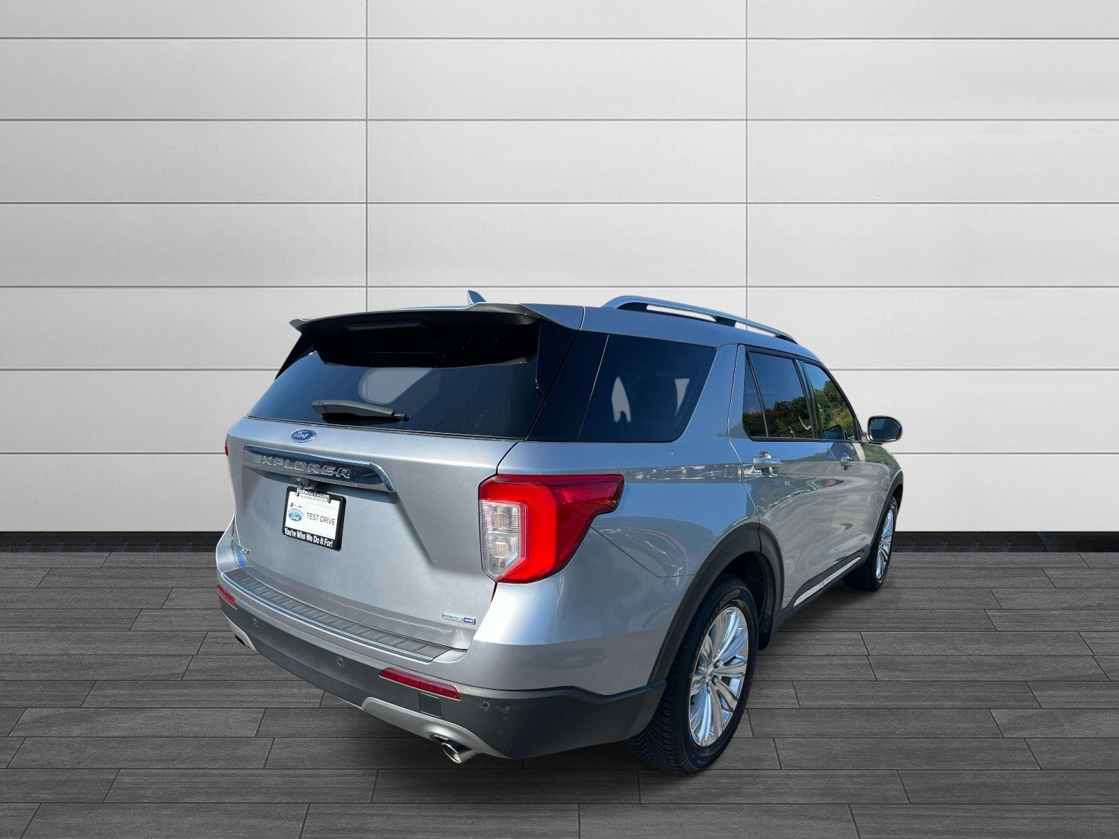 Used 2020 Ford Explorer Limited AWD/4WD image 3