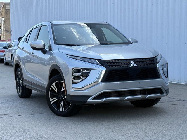 Used 2024 Mitsubishi Eclipse Cross SE AWD/4WD image 2