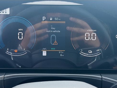 New 2026 Hyundai Santa Fe SE FWD image 9