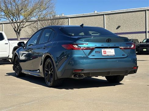 Certified 2025 Toyota Camry SE w/ Convenience Package image 3