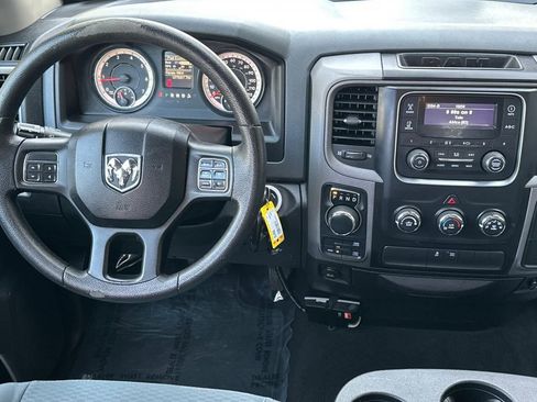 Used 2017 RAM 1500 Express image 14