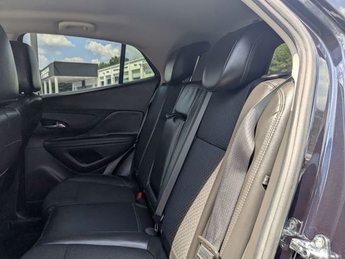 Used 2022 Buick Encore Preferred w/ Safety Package image 23