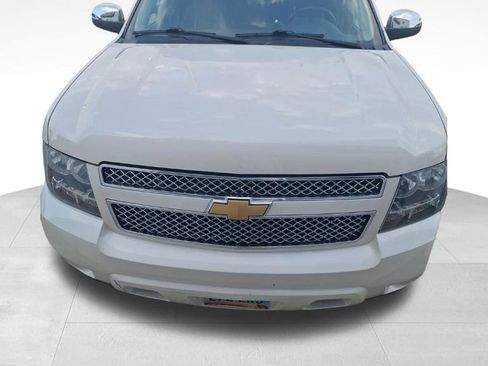 Used 2013 Chevrolet Suburban LTZ image 1