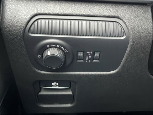 New 2026 Jeep Grand Wagoneer image 16