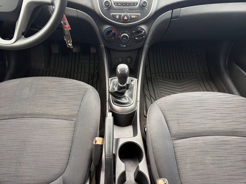 Used 2017 Hyundai Accent SE FWD image 14