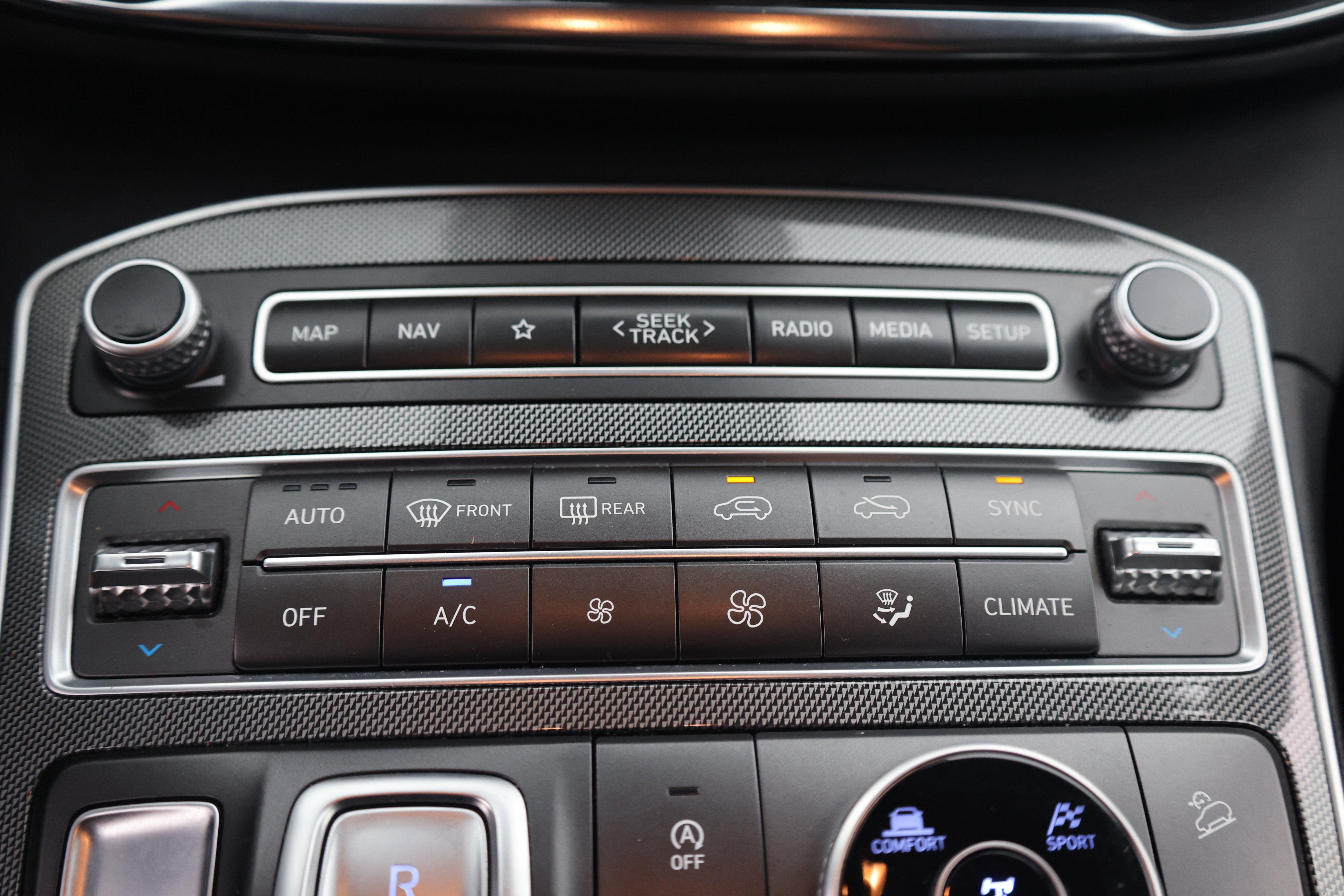 Used 2023 Hyundai Santa Fe SEL AWD/4WD image 12