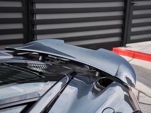 Used 2024 McLaren 750S image 18