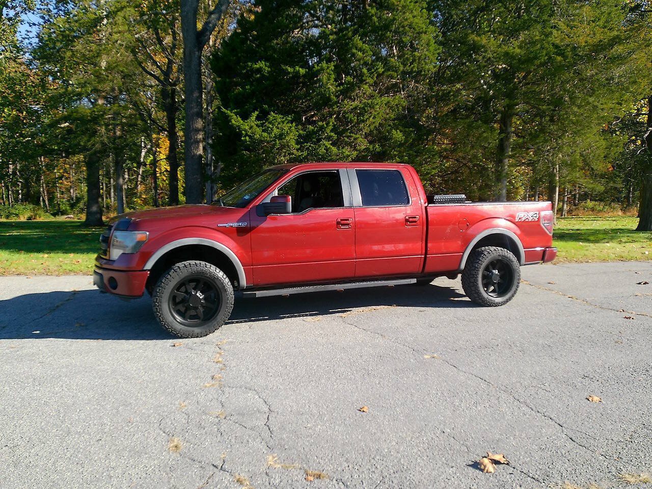 Used 2014 Ford F150 FX4 w/ Equipment Group 402A Luxury AWD/4WD image 3