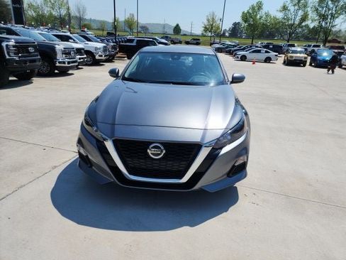 Used 2022 Nissan Altima 2.5 S FWD image 3