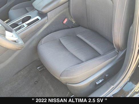 Used 2022 Nissan Altima 2.5 SV FWD image 16