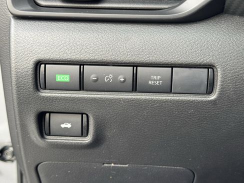 Used 2022 Nissan Sentra S image 27