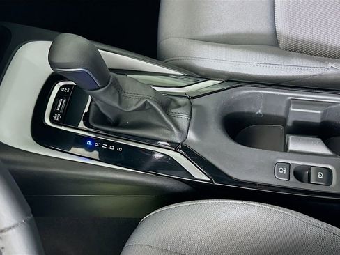 Used 2024 Toyota Corolla SE image 17