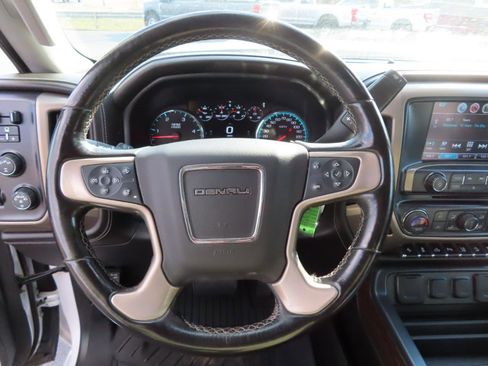 Used 2019 GMC Sierra 3500 Denali w/ Duramax Plus Package image 37