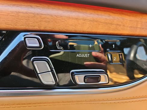 Used 2022 Jeep Grand Wagoneer Series III w/ Flexible Seating Group AWD/4WD image 22