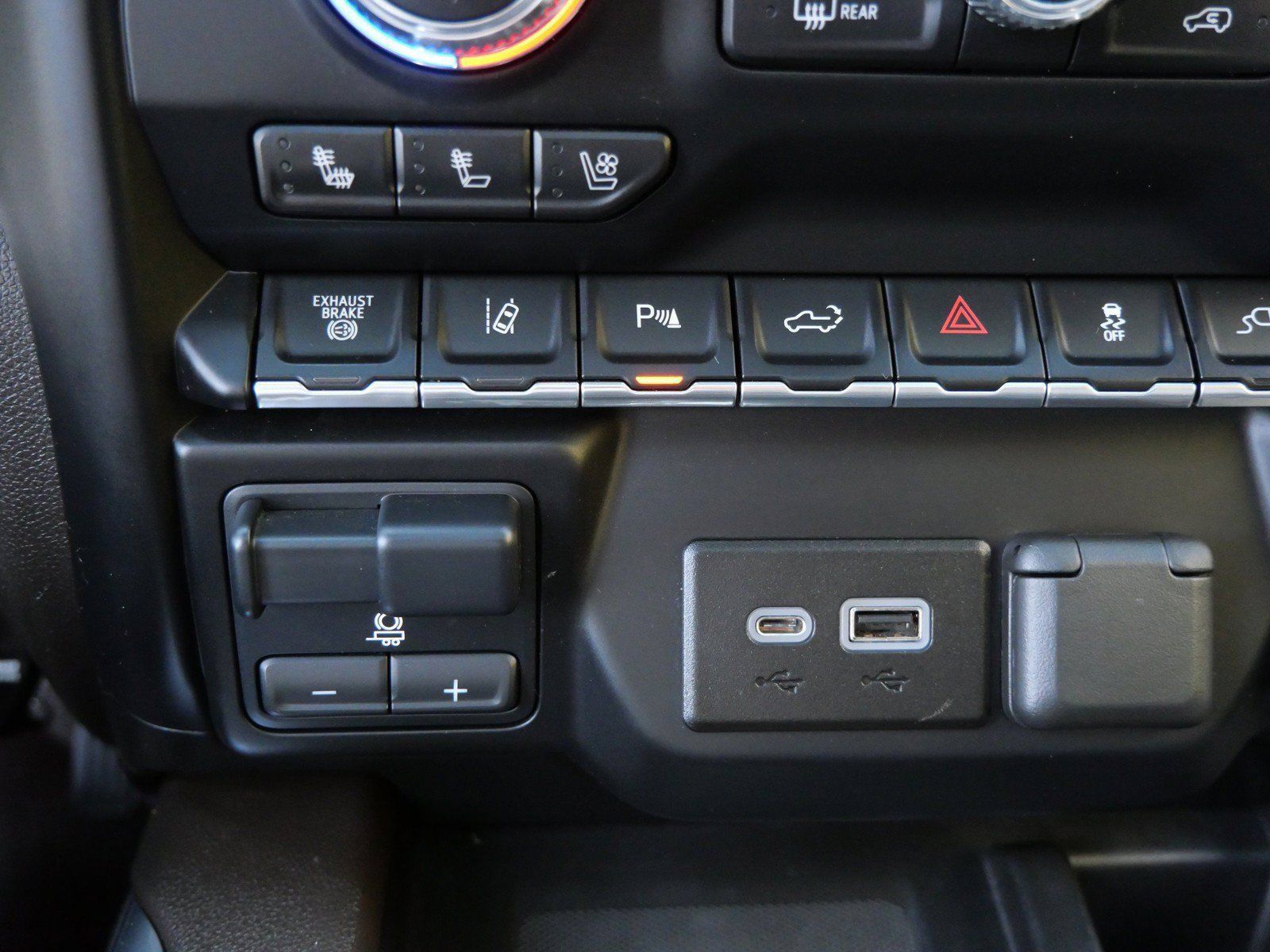 Used 2020 GMC Sierra 2500 Denali AWD/4WD image 23