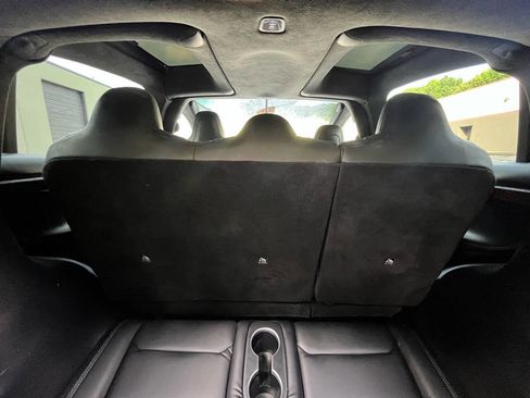 Used 2018 Tesla Model X 75D image 50
