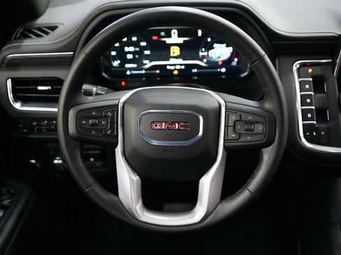 Used 2024 GMC Yukon SLT w/ SLT Luxury Package AWD/4WD image 26