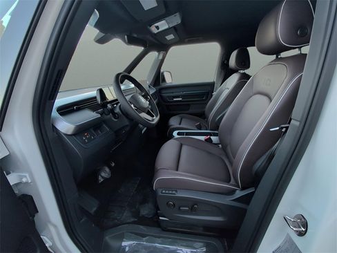 New 2025 Volkswagen ID. Buzz Pro S image 14