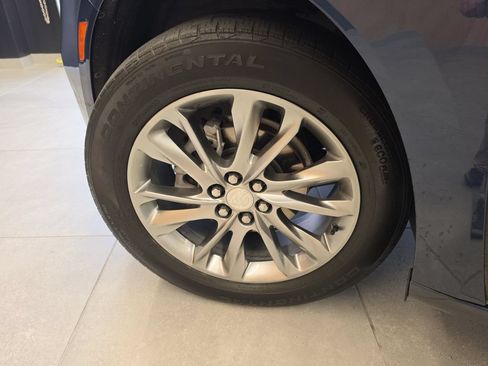 Used 2022 Buick Enclave Avenir FWD image 35