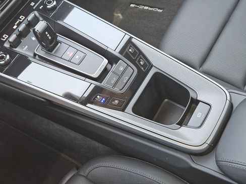 Certified 2021 Porsche 911 Carrera RWD image 20