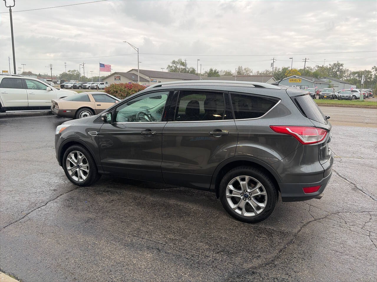 Used 2016 Ford Escape Titanium FWD image 4