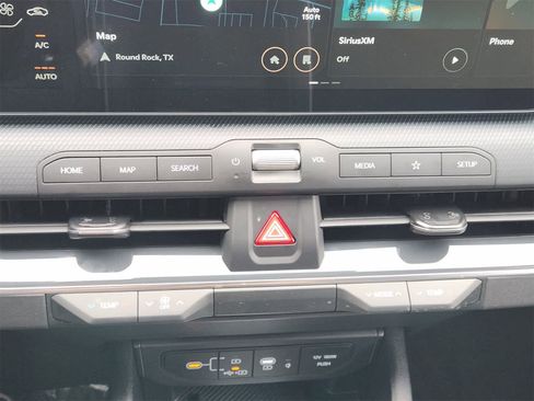 New 2025 Kia K4 GT-Line image 17