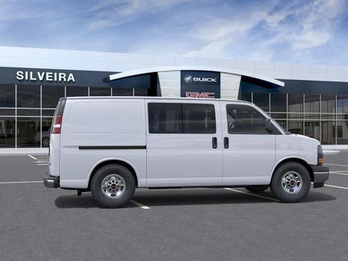 New 2026 GMC Savana 2500 RWD image 5