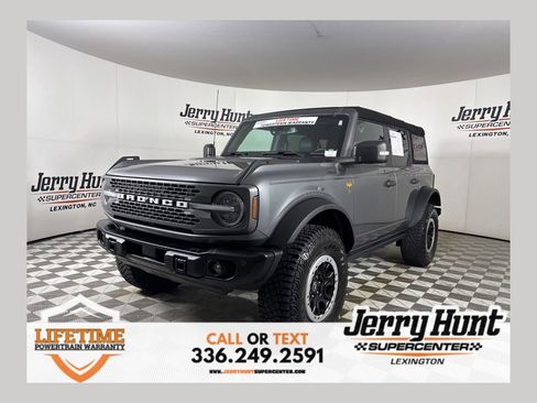 Used 2023 Ford Bronco Badlands AWD/4WD image 1