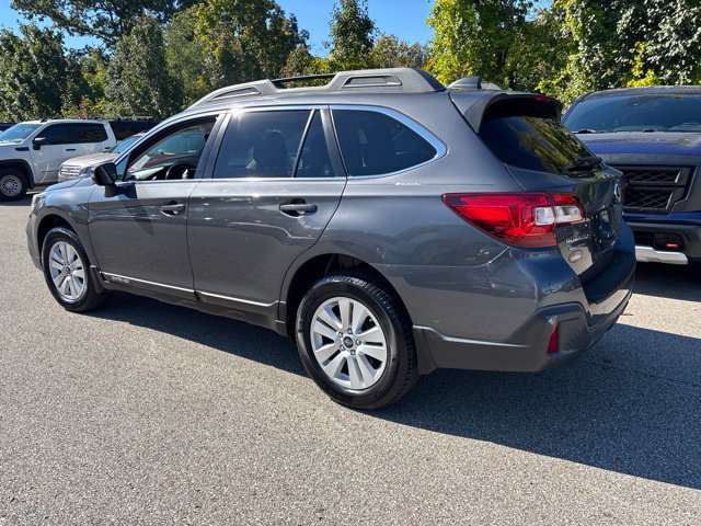 Used 2018 Subaru Outback 2.5i Premium AWD/4WD image 3