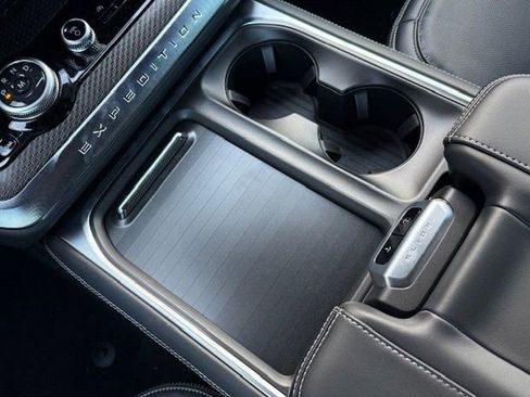 New 2025 Ford Expedition Max Platinum w/ Stealth Performance Package image 28