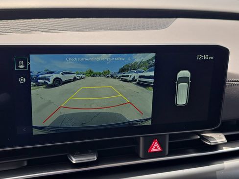 New 2027 Kia Carnival FWD image 24