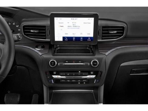 Used 2023 Ford Explorer Limited w/ Limited Technology Package RWD image 10
