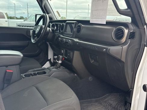 Used 2023 Jeep Wrangler Unlimited Sport AWD/4WD image 18