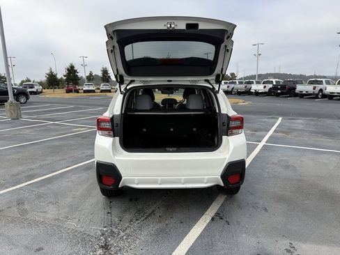 Used 2023 Subaru Crosstrek 2.0i Premium image 9