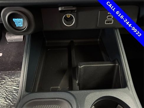 New 2025 Ford Maverick XLT w/ XLT Luxury Package image 16