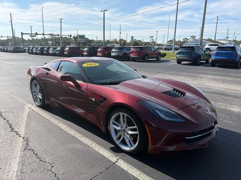 Used 2019 Chevrolet Corvette Stingray Coupe w/ 1LT RWD image 7