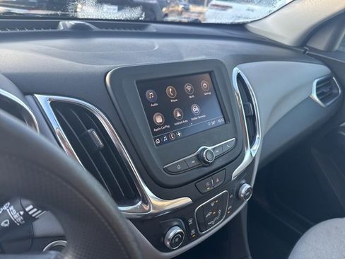 Used 2024 Chevrolet Equinox LS image 18