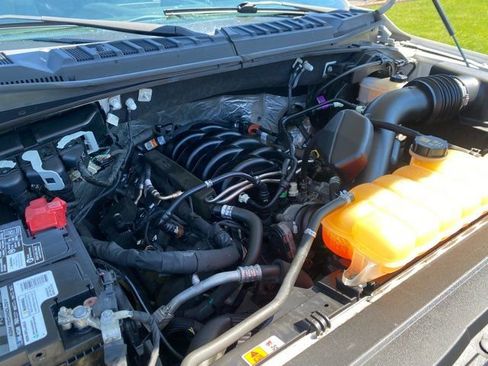 Used 2018 Ford F150 XL w/ Equipment Group 101A Mid AWD/4WD image 25