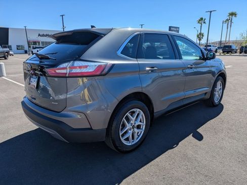Used 2024 Ford Edge SEL image 5