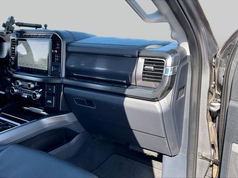 Used 2023 Ford F250 Lariat w/ Lariat Ultimate Package AWD/4WD image 17