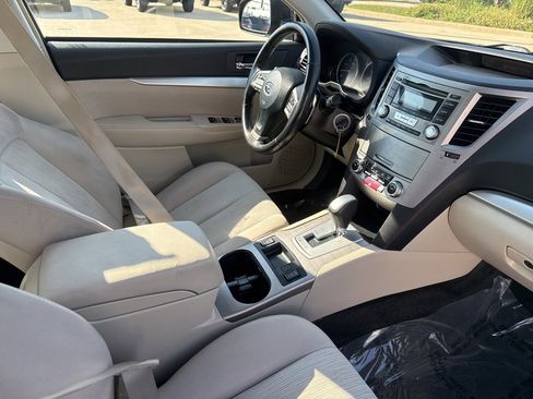 Used 2013 Subaru Legacy 2.5i Premium w/ All-Weather Pkg image 19