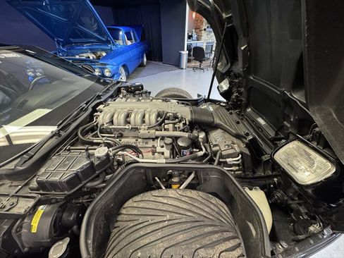 Used 1991 Chevrolet Corvette ZR-1 RWD image 8