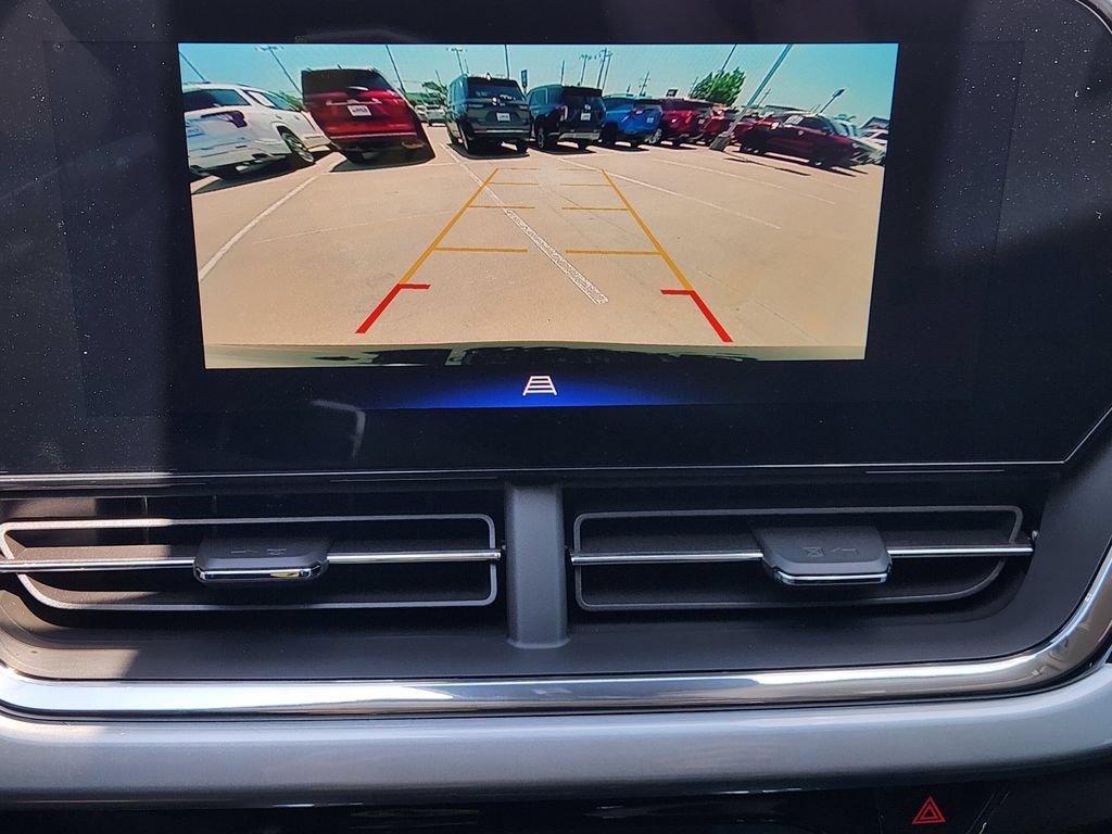New 2026 Chevrolet Trax LT w/ LT Convenience Package FWD image 13