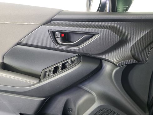 Used 2025 Subaru Crosstrek 2.5i Sport w/ Crosstrek Mirror Package image 28